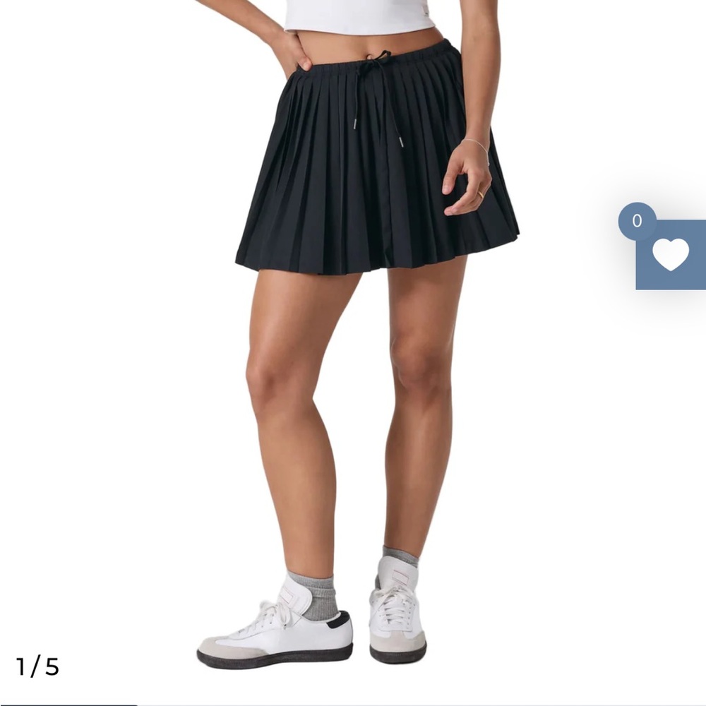 Vuori Black clementine pleated  Circle Skirt